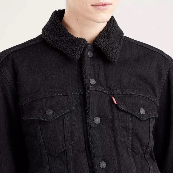 Levi’s Premium Ex Boyfriend Trucker Sherpa Jacket - Picture 3 of 6